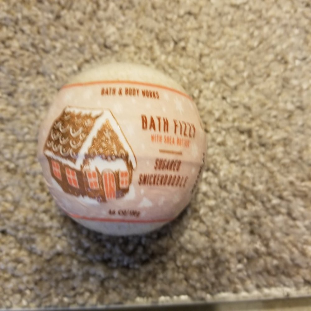 Bath & Body Works Body Cream and Bath Fizzy NWT - Picture 4 of 5